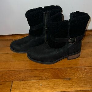 UGG WOMEN'S BLAYRE II WATER RESISTANT BOOTS
